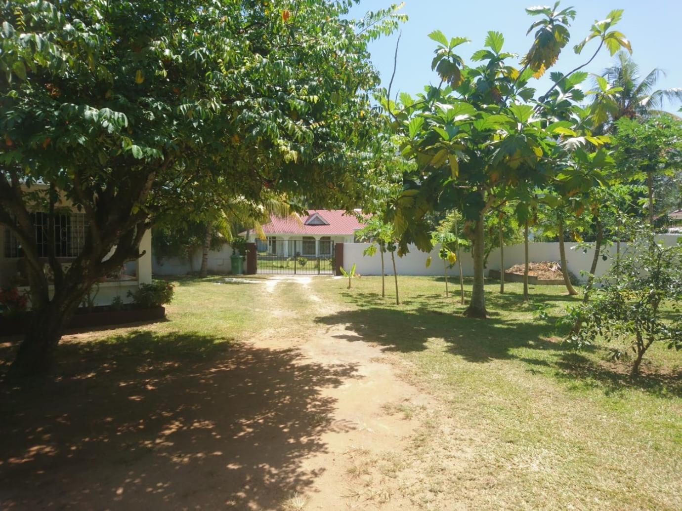 Hcs Bungalows Turtle Bay Rustic Bungalow Au Cap 외부 사진